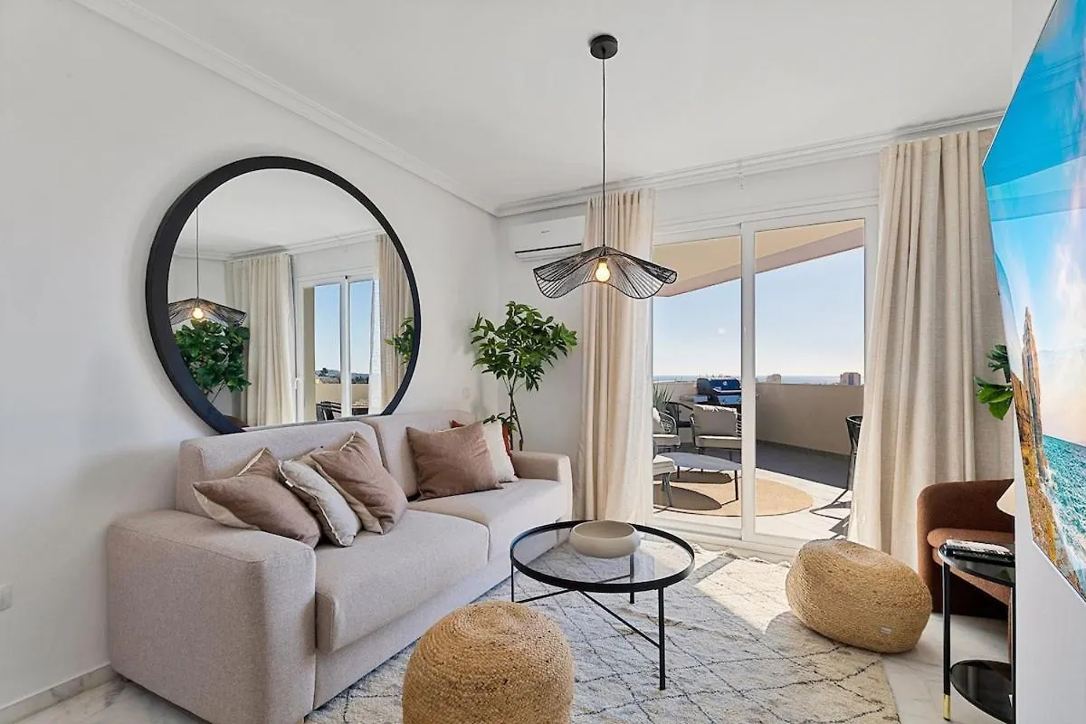 Penthouse Uskelo Apartment Fuengirola 0*,